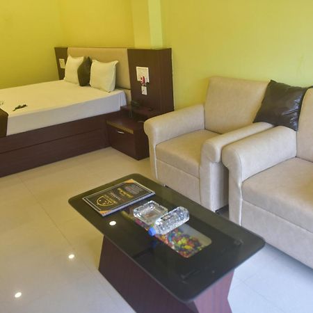 Golden View Resort And Restaurant Tajpur Exterior foto