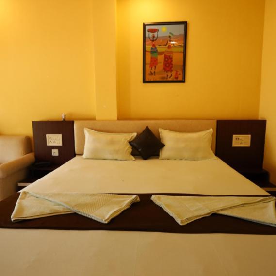 Golden View Resort And Restaurant Tajpur Exterior foto