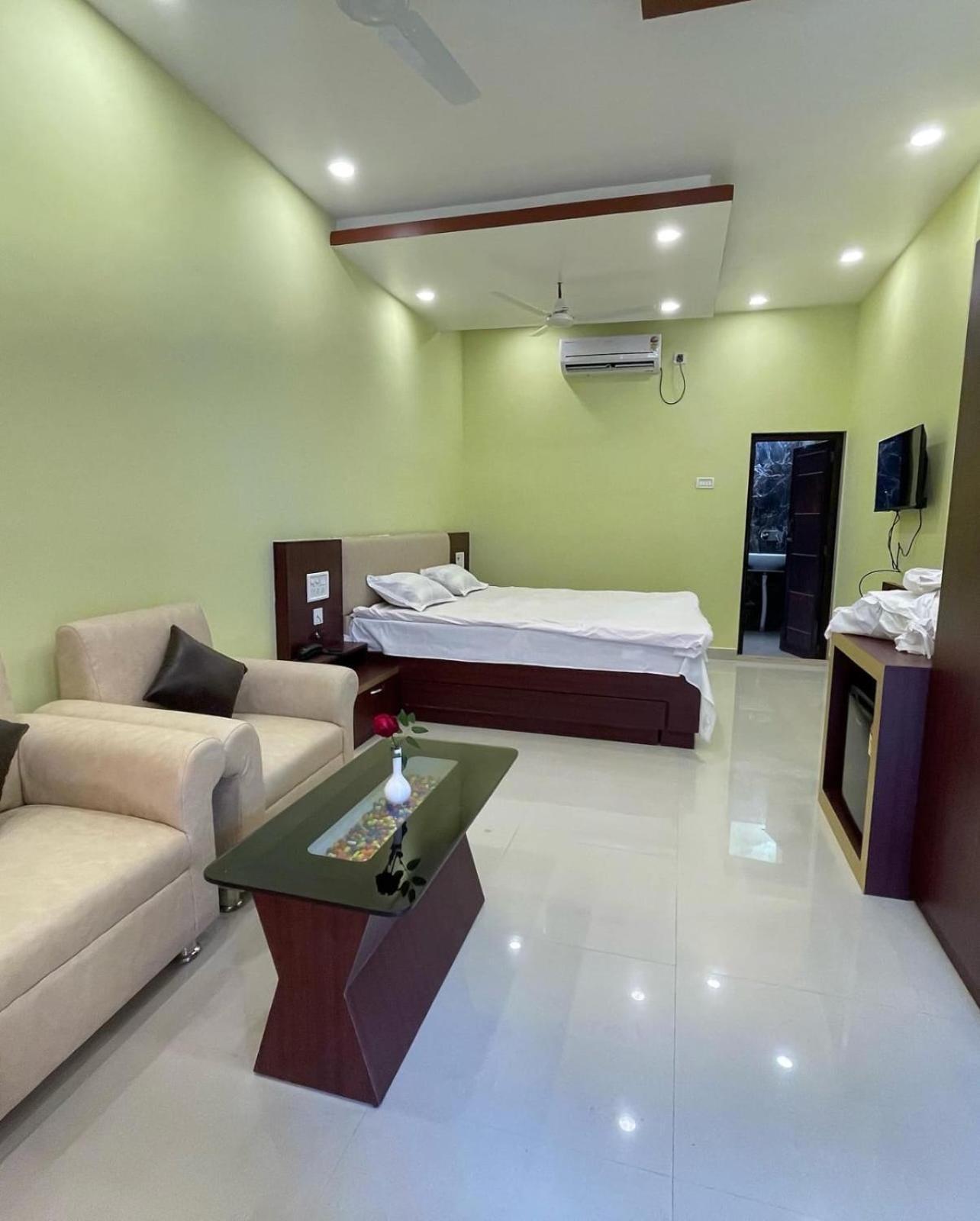 Golden View Resort And Restaurant Tajpur Exterior foto