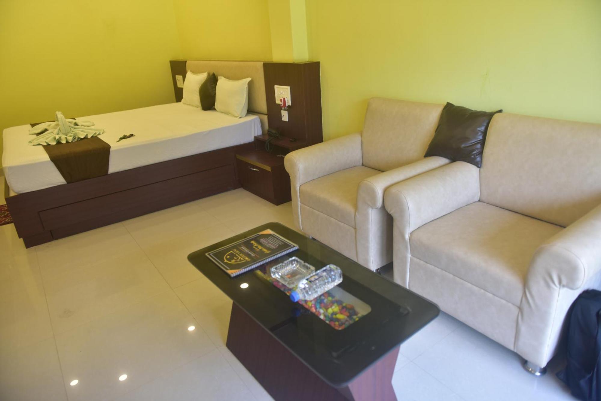 Golden View Resort And Restaurant Tajpur Exterior foto