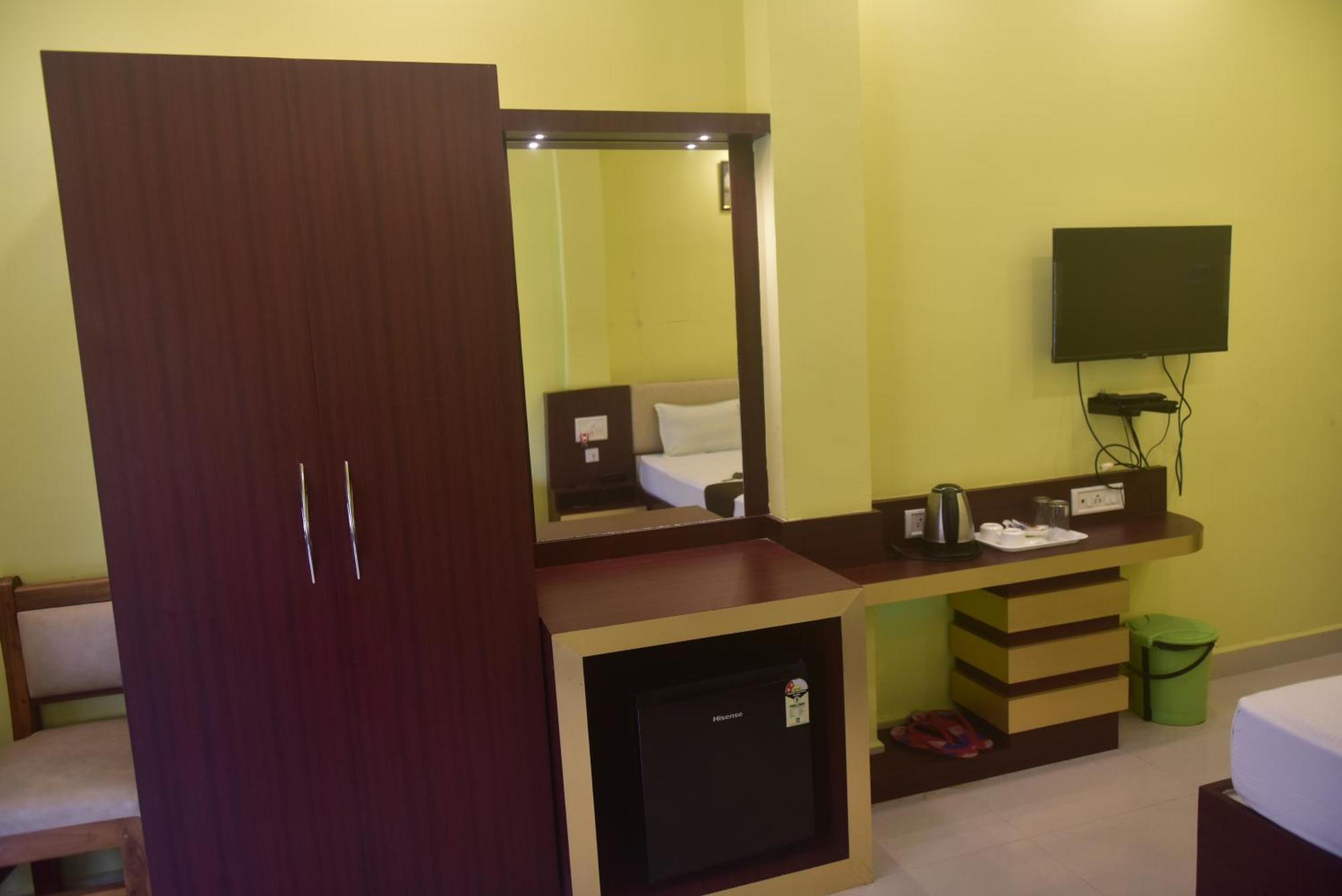 Golden View Resort And Restaurant Tajpur Exterior foto