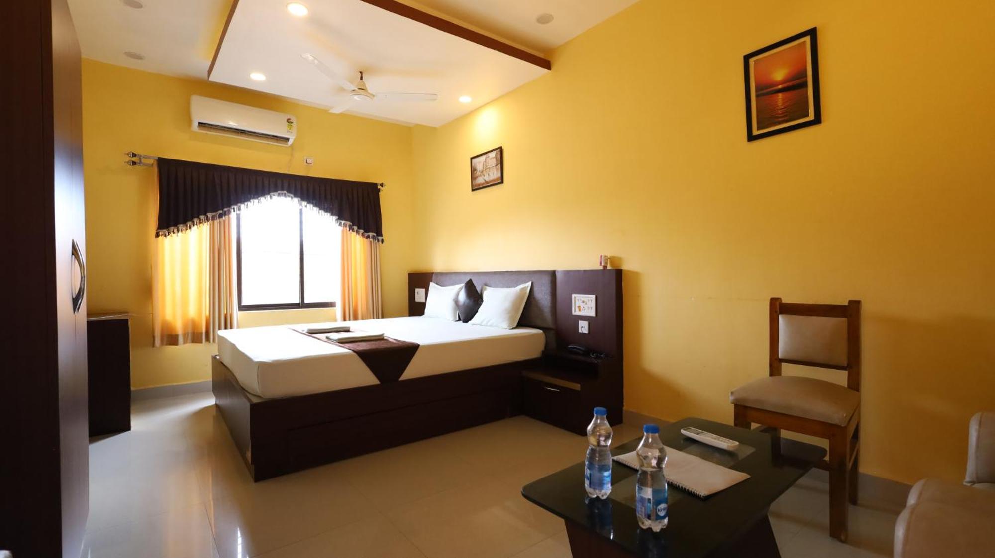 Golden View Resort And Restaurant Tajpur Exterior foto